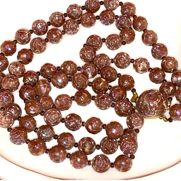 VTG 30s/40s Root Beer Flower Molded Plastic Dbl Strand Beaded Necklace Austria - Picture 4 of 12